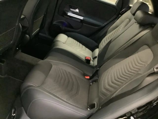 Mercedes-Benz B 220 4MATIC Progressive