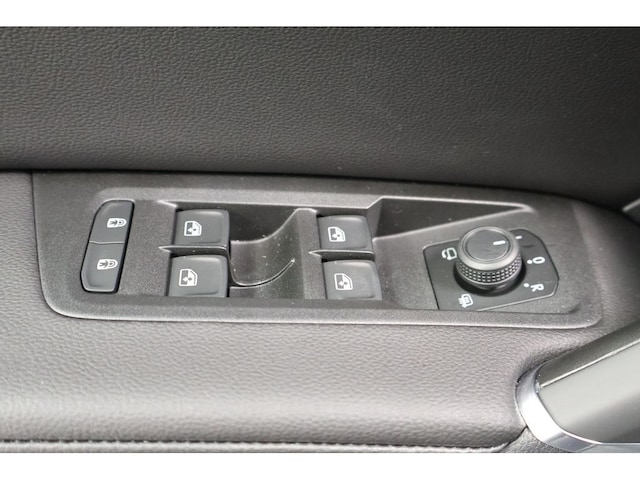 Volkswagen Touran 2.0 TDI DSG R-Line