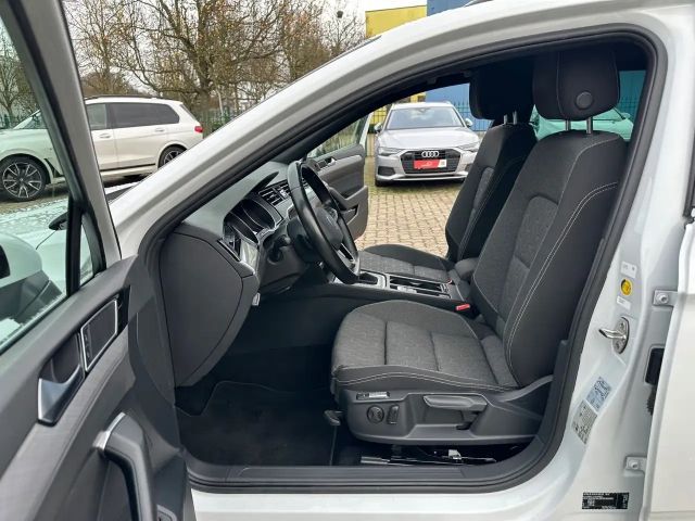 Volkswagen Passat Business DSG Variant