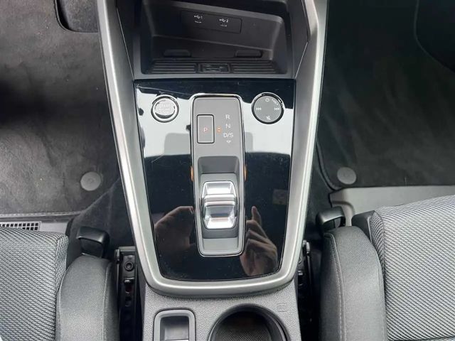 Audi A3 1.5 TFSI S-Line S-Tronic Sedan