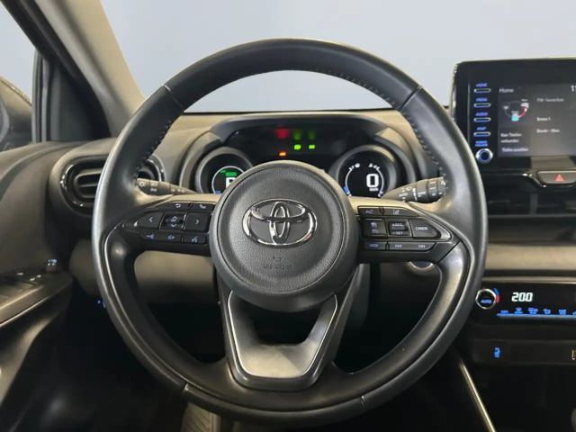 Toyota Yaris Hatchback Hybride Team D