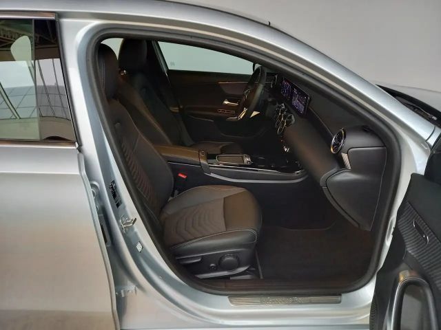 Mercedes-Benz A 180 Progressive