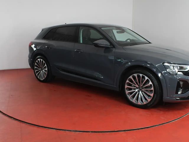 Audi Q8 e-tron 55 Quattro S-Line