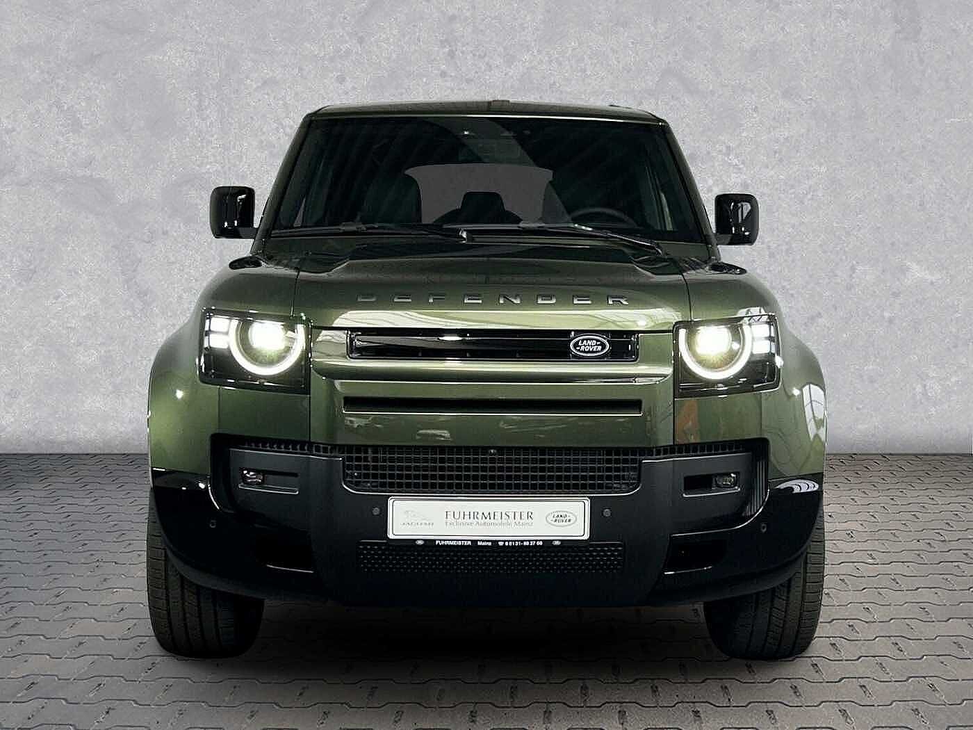 Land Rover Defender 110