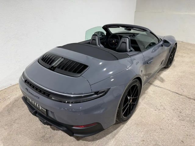 Porsche 992 Cabrio GTS