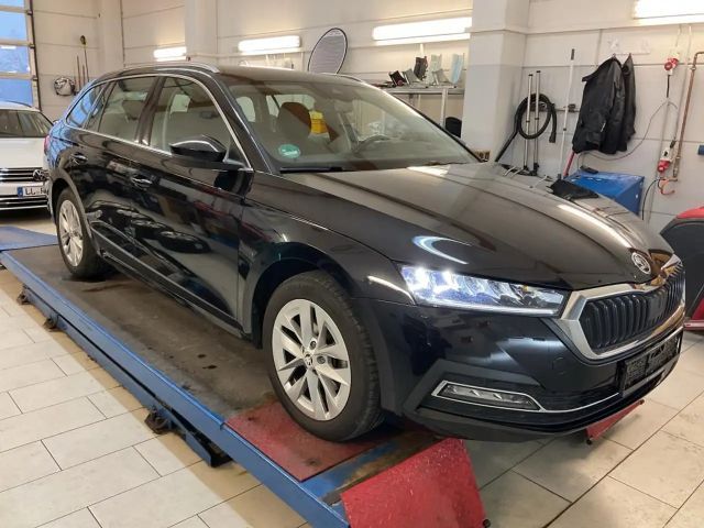 Skoda Octavia 2.0 TDI Combi Style Style