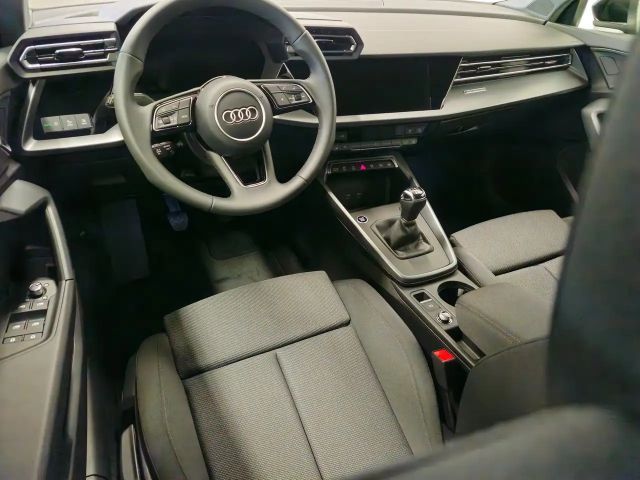 Audi A3 30 TDI Sedan