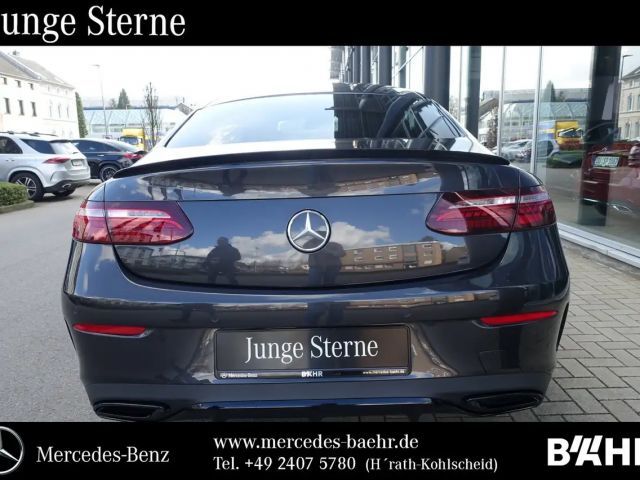 Mercedes-Benz E 220 AMG Line Coupé E 220 d