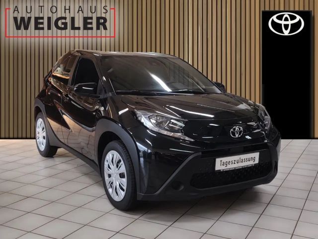 Toyota Aygo X Business Hatchback