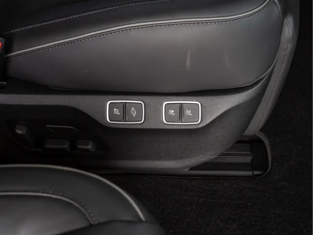 Hyundai Staria Signature