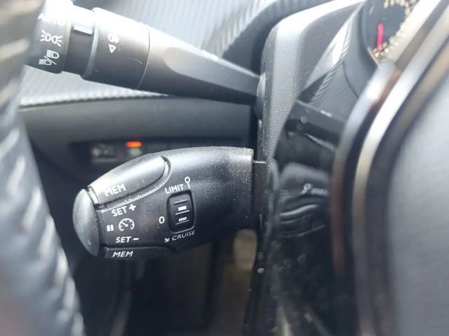 Peugeot 208 Allure Pack PureTech