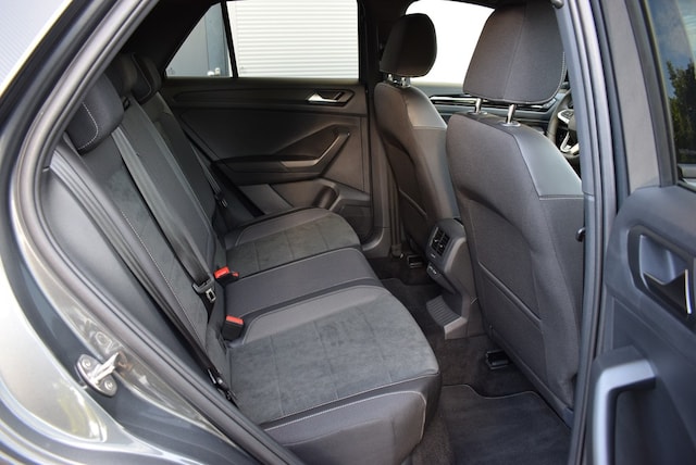 Volkswagen T-Roc 1.5 TSI DSG R-Line