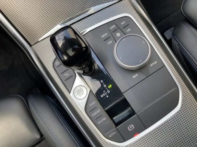 BMW 318 318d Comfort pakket M-Sport Sedan