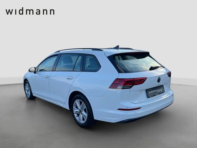 Volkswagen Golf Life Variant
