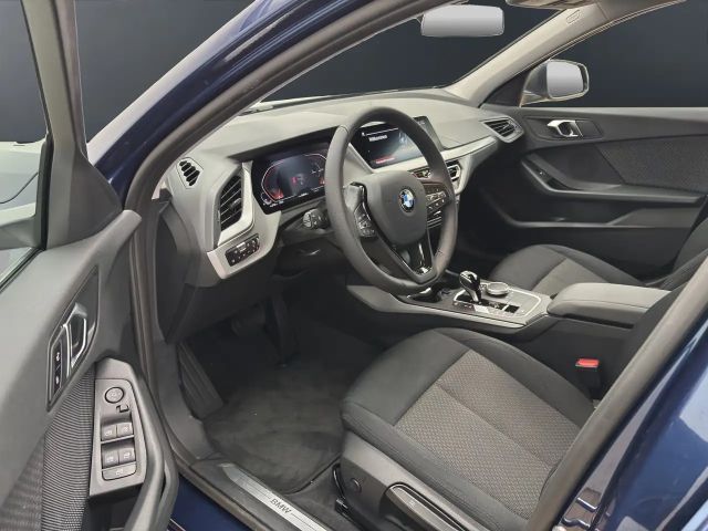 BMW 116 116i 5-deurs Sedan