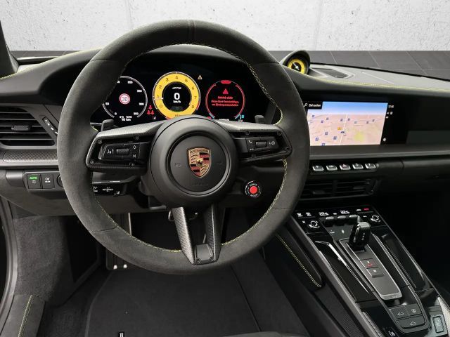 Porsche 992 Carrera Coupé GTS