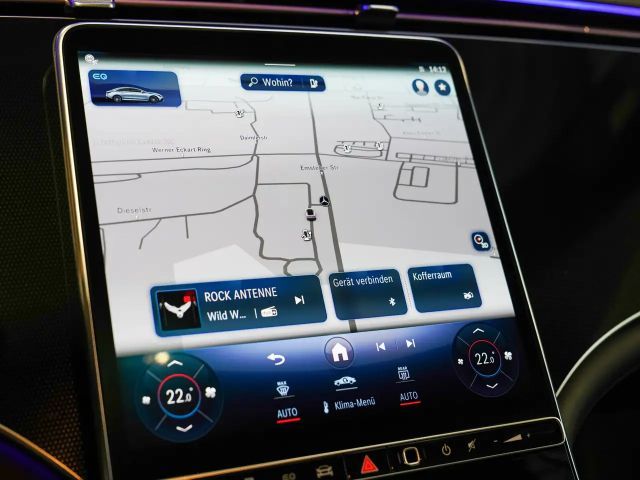 Mercedes-Benz EQE 300 Electric Art Sedan