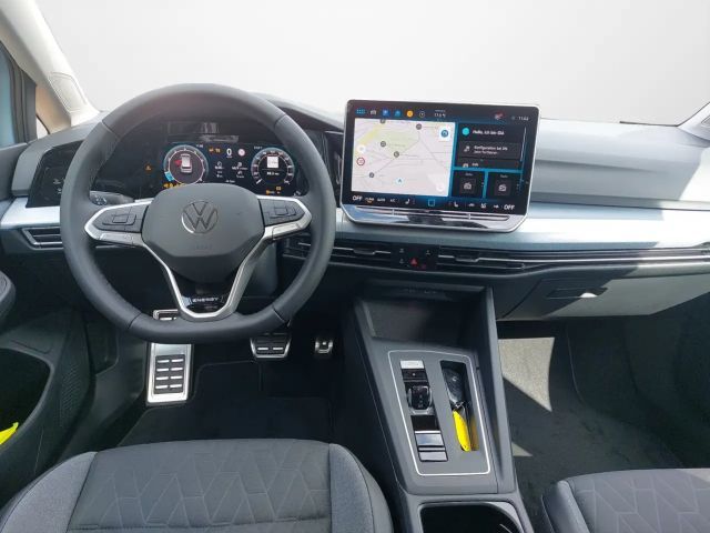 Volkswagen Golf 1.5 eTSI DSG