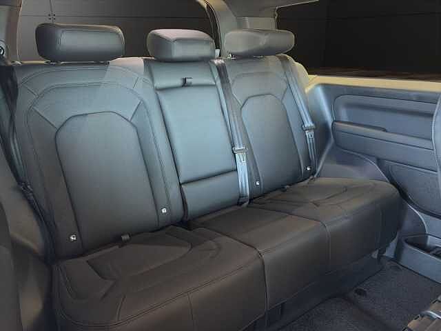 Land Rover Defender 90 Dynamic SE