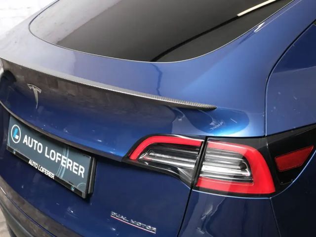 Tesla Model Y AWD Performance