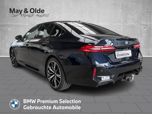 BMW 520 520i M-Sport Sedan