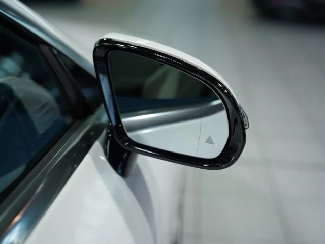 Mercedes-Benz E 200 4MATIC AMG Line Coupé