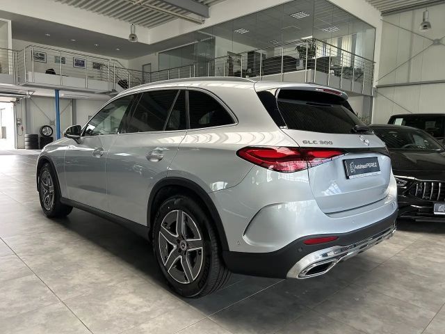 Mercedes-Benz GLC 300 4MATIC AMG Line Premium