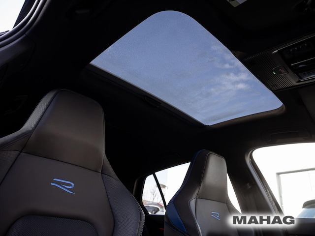 Volkswagen Golf 2.0 TSI DSG Golf VIII IQ.Drive