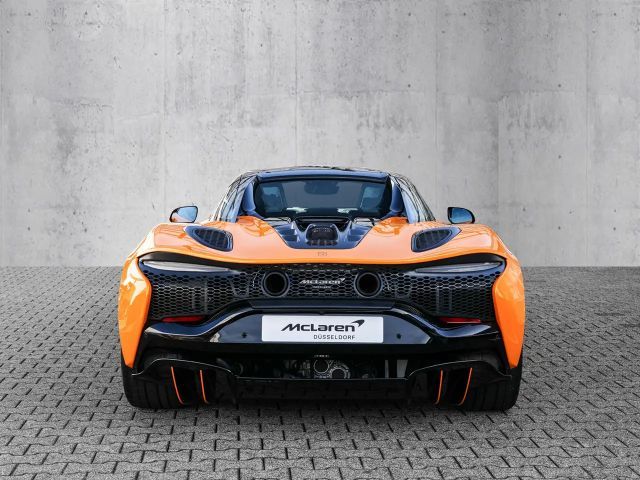 McLaren Artura Spider