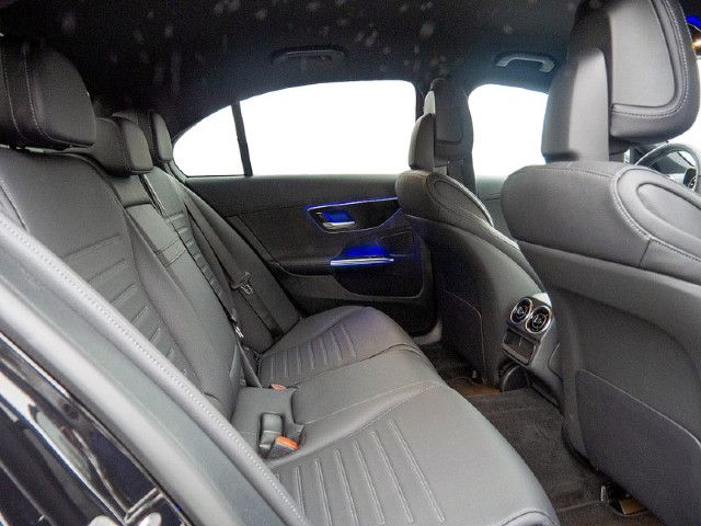 Mercedes-Benz C 220 AMG Line C 220 d Sedan