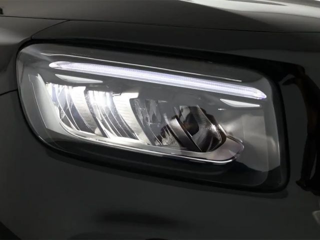 Mercedes-Benz GLB 180 Österreich-Edition AHK Winterpaket