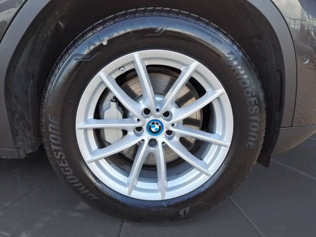 BMW X3 xDrive30e