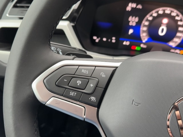 Volkswagen Touran MOVE 1,5 l TSI DSG AHK / REARVIEW / NAVI / IQ.DRIVE