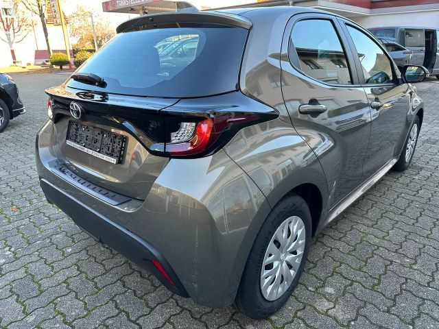 Toyota Yaris Comfort Hatchback