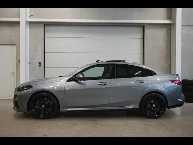 BMW 235 Sedan xDrive