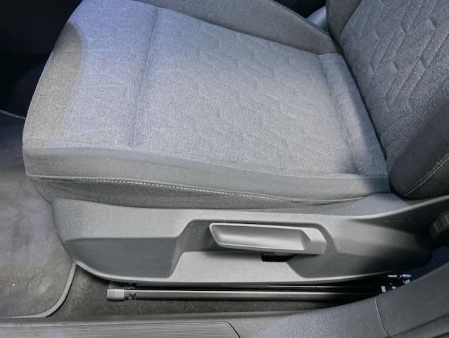 Volkswagen Golf 1.5 eTSI Golf VIII