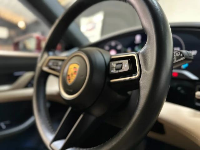 Porsche Taycan 4S Cross Turismo