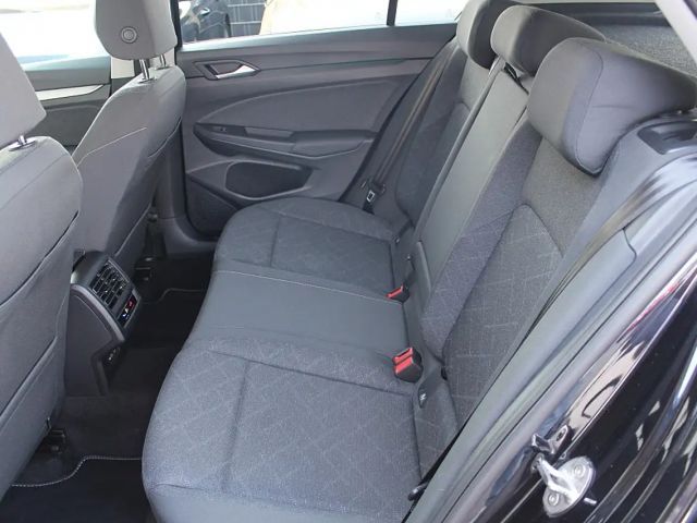 Volkswagen Golf DSG Life