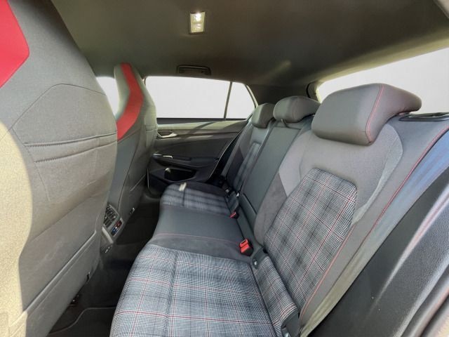 Volkswagen Golf 2.0 TSI GTI