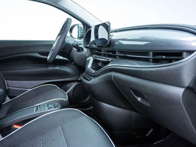 Fiat 500e Elektro Verkehrszeichenerk. PDCv+h  Notbremsass.(1