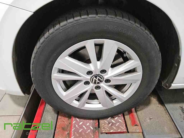 Volkswagen Touran 1.5 TSI Comfortline