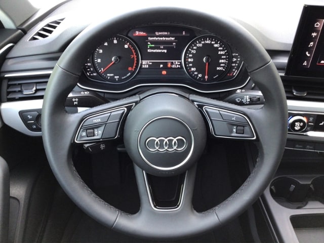 Audi A4 35 TFSI Avant S-Tronic