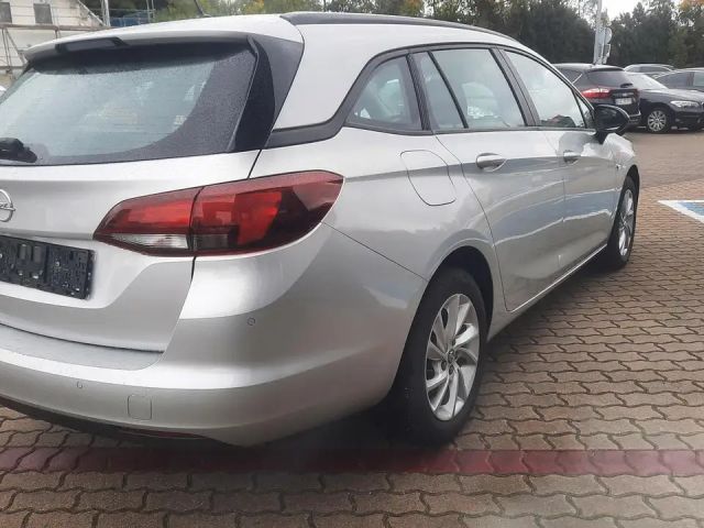Opel Astra Edition Sports Tourer