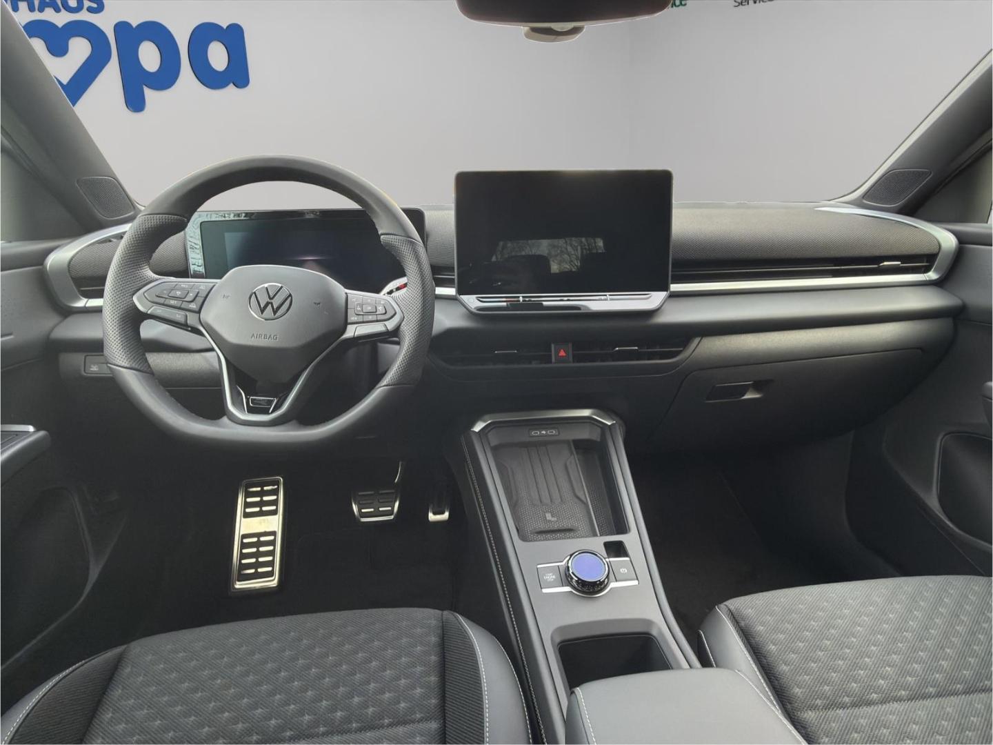 Volkswagen T-Roc 1.5 eTSI DSG IQ.Drive R-Line