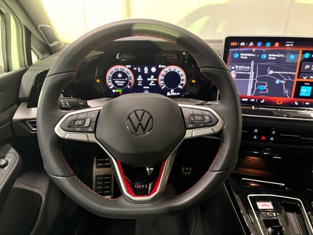 Volkswagen Golf 2.0 TSI DSG Golf VIII Plus