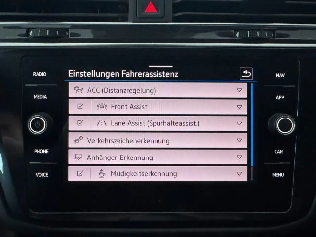 Volkswagen Tiguan R-Line Style