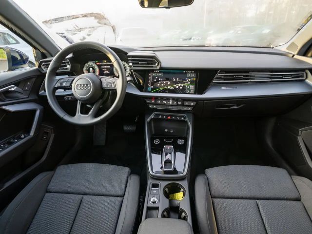 Audi A3 30 TFSI S-Tronic Sedan