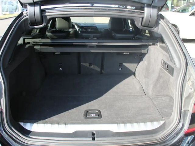 BMW 330 330e M-Sport Touring xDrive