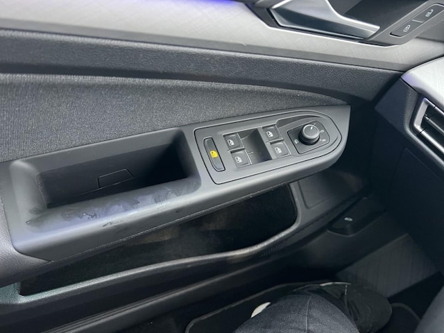 Volkswagen Golf 2.0 TDI DSG Life Variant