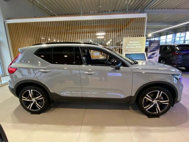 Volvo XC40 Dark Plus